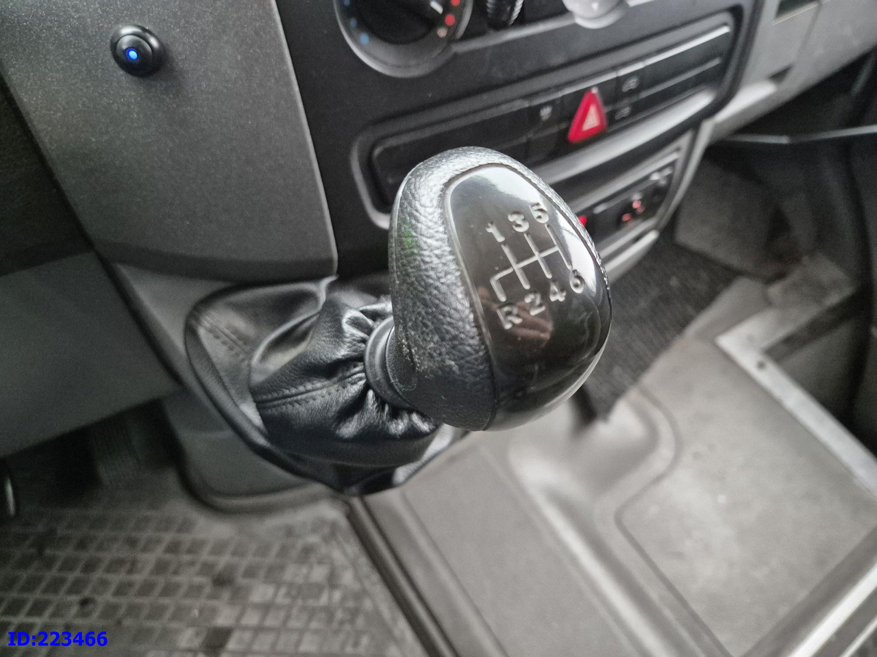 Pullman MERCEDES-BENZ Sprinter 515 VIP 24 places XXL: foto 16