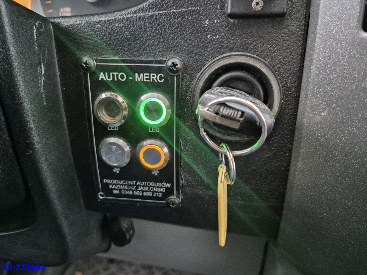 Pullman MERCEDES-BENZ Sprinter 515 VIP 24 places XXL: foto 14