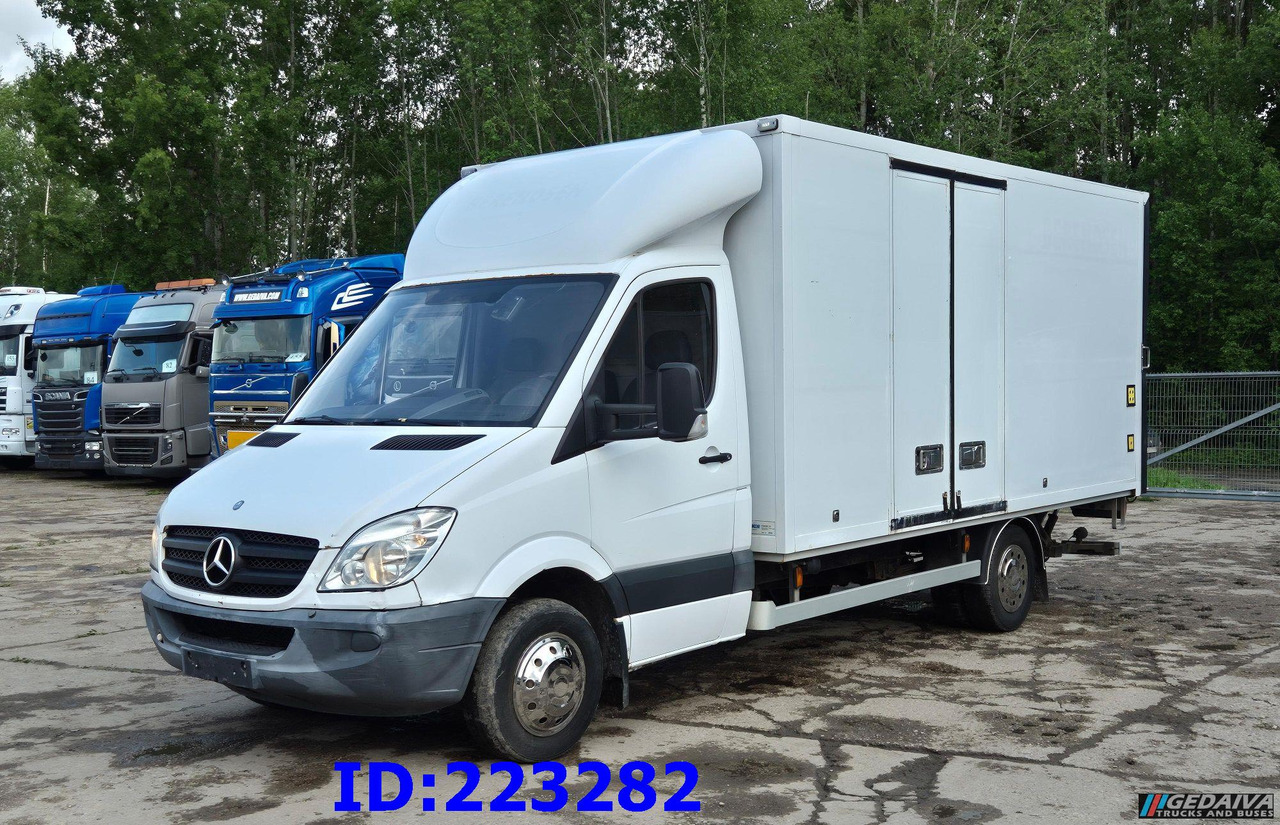 MERCEDES-BENZ Sprinter 516 SUPER - Autocarro furgonato: foto 1 MERCEDES-BENZ Sprinter 516 SUPER - Autocarro furgonato: foto 1