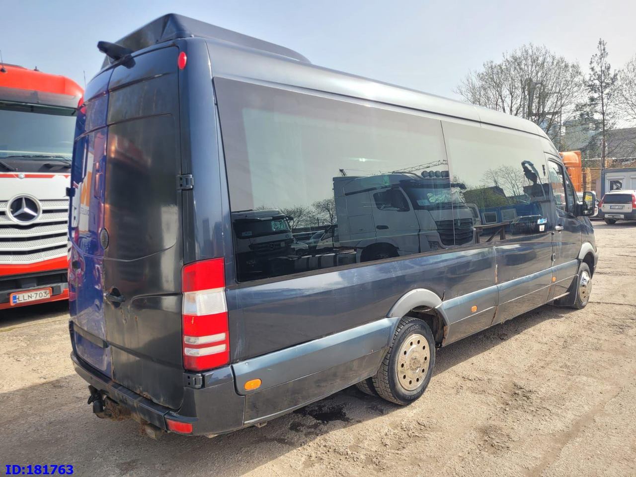 MERCEDES-BENZ Sprinter 518 - VIP - 17 Seater - Pullman: foto 5 MERCEDES-BENZ Sprinter 518 - VIP - 17 Seater - Pullman: foto 5