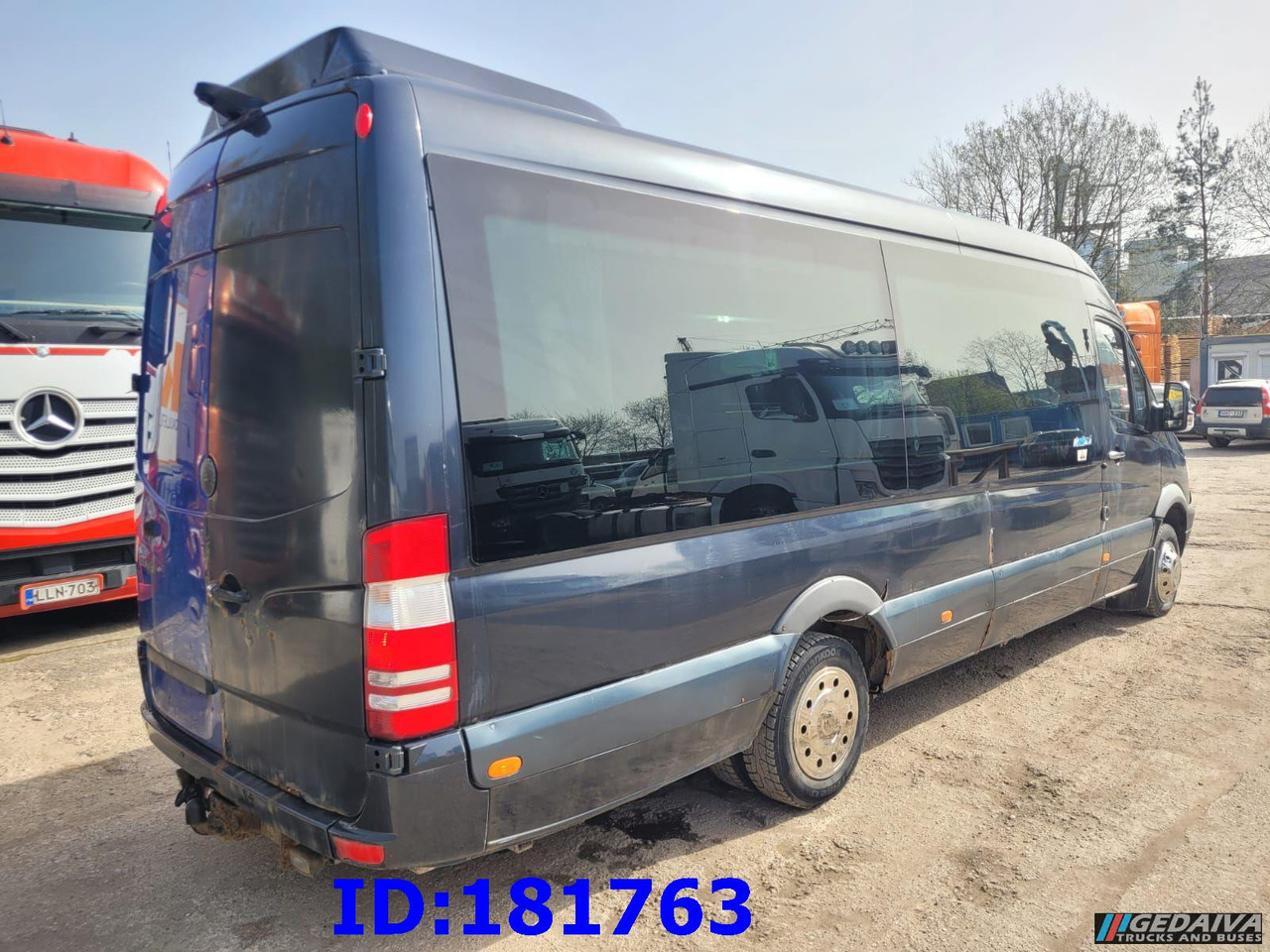 MERCEDES-BENZ Sprinter 518 - VIP - 17 Seater - Pullman: foto 5 MERCEDES-BENZ Sprinter 518 - VIP - 17 Seater - Pullman: foto 5