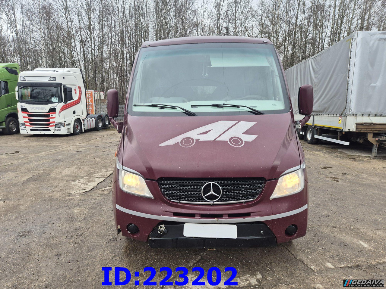 MERCEDES-BENZ Sunrider 818D Vario 33 - Seater - Pullman: foto 2 MERCEDES-BENZ Sunrider 818D Vario 33 - Seater - Pullman: foto 2