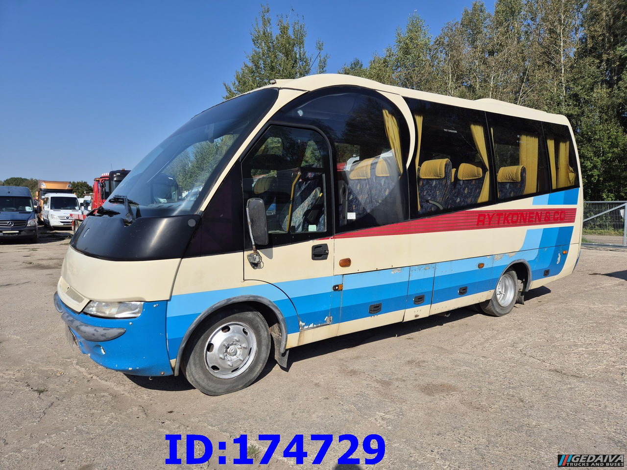 MERCEDES-BENZ Vario 815 26-Seater - Pullman: foto 1 MERCEDES-BENZ Vario 815 26-Seater - Pullman: foto 1