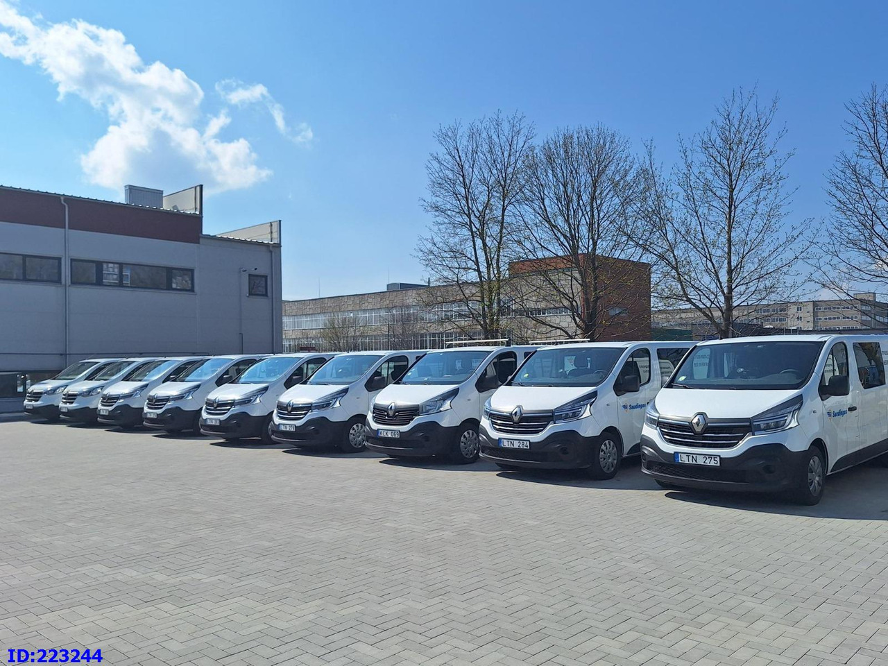 RENAULT Trafic (6pcs. available) - Furgone doppia cabina: foto 4 RENAULT Trafic (6pcs. available) - Furgone doppia cabina: foto 4
