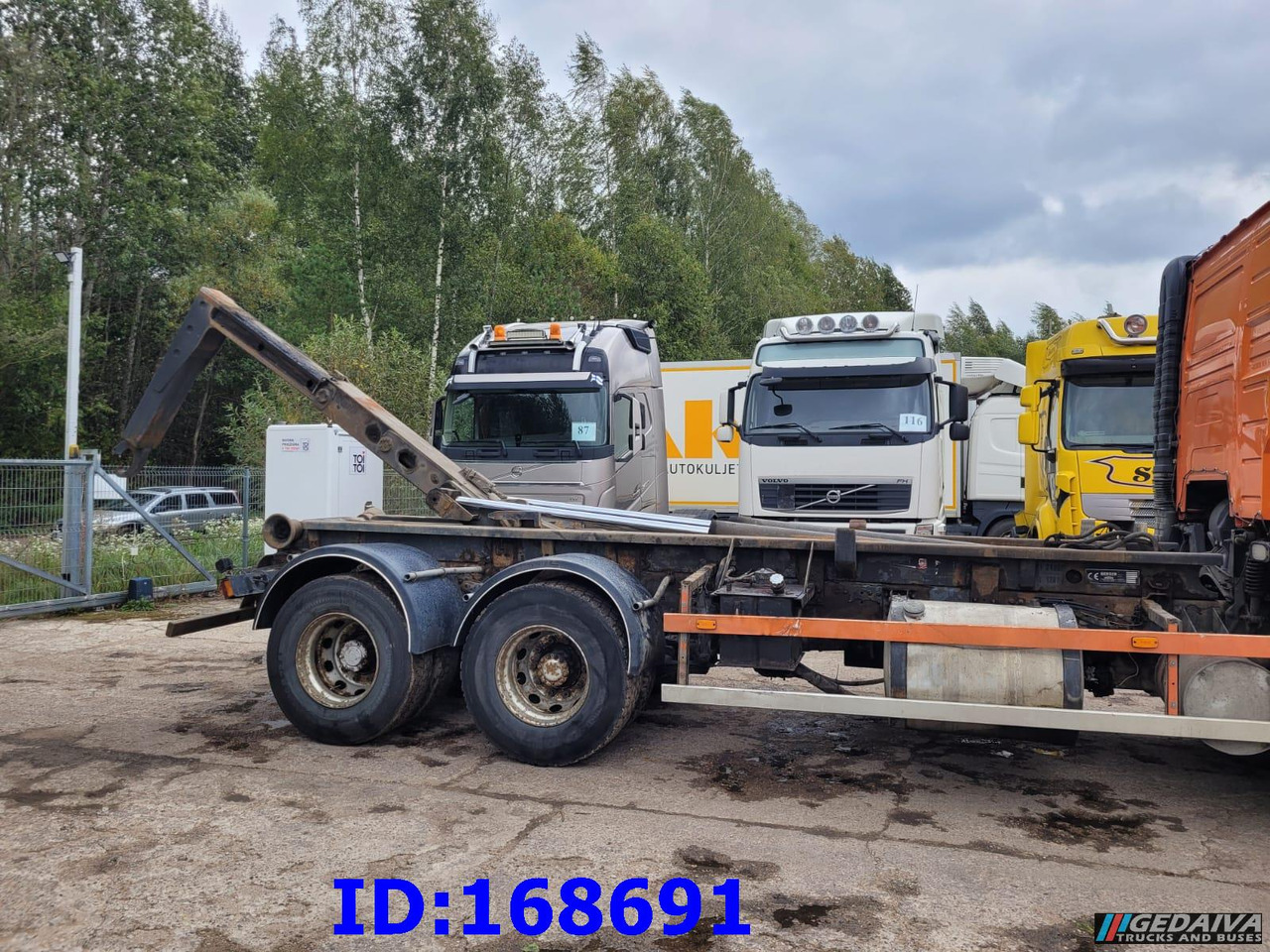 VOLVO FH12 380HP 6x2 10tyre Hook Tipper - Autocarro scarrabile: foto 5 VOLVO FH12 380HP 6x2 10tyre Hook Tipper - Autocarro scarrabile: foto 5