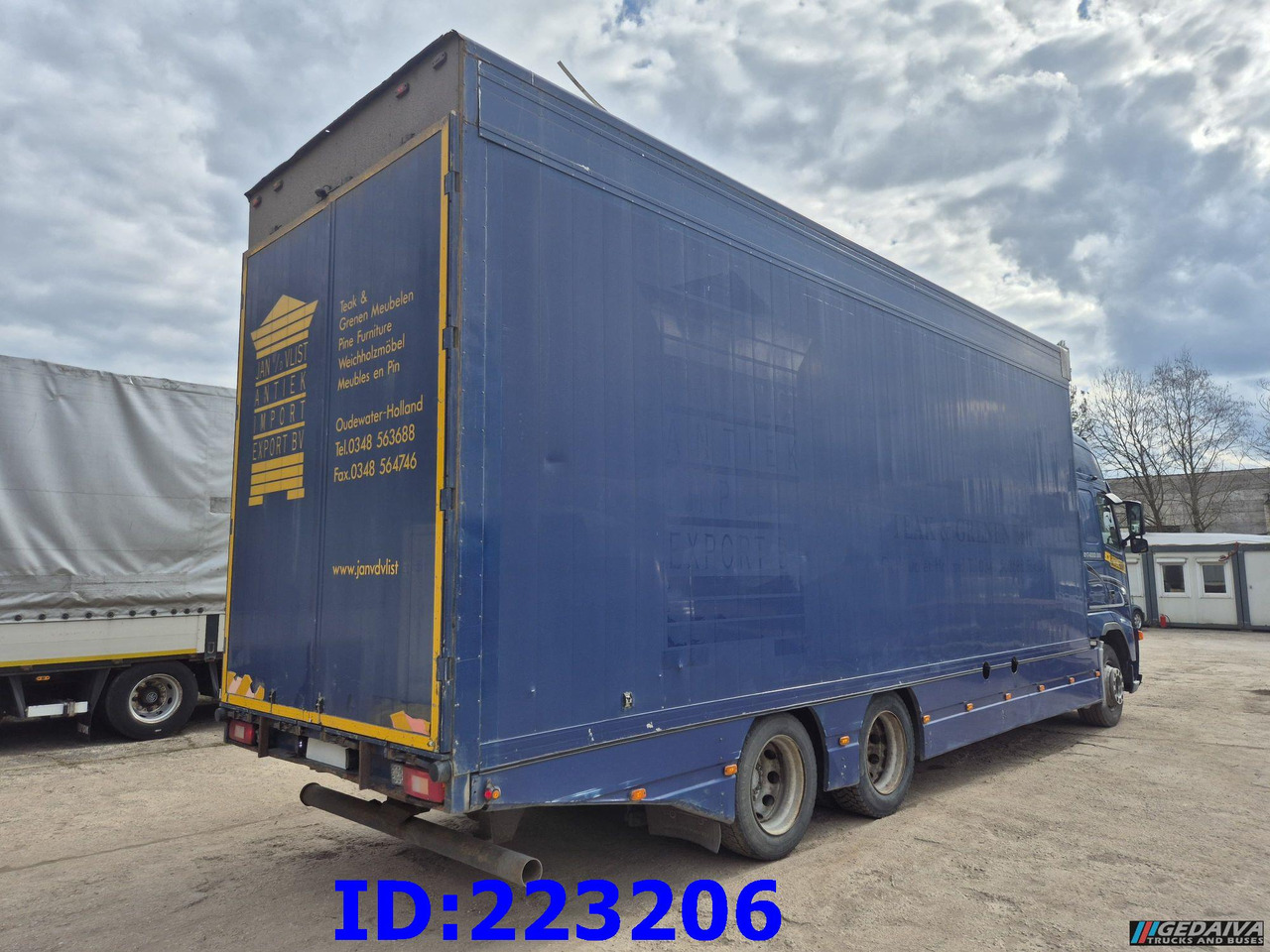 VOLVO FH12 420HP 6x2 - Autocarro cella isotermica: foto 5 VOLVO FH12 420HP 6x2 - Autocarro cella isotermica: foto 5