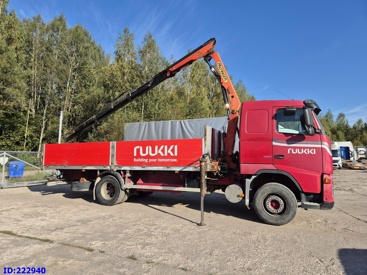 VOLVO FH12 420HP + Crane Palfinger PK9501 - Autocarro con pianale/ Cassone fisso: foto 4 VOLVO FH12 420HP + Crane Palfinger PK9501 - Autocarro con pianale/ Cassone fisso: foto 4