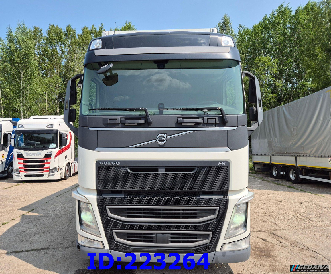VOLVO FH13 460HP 6x2 Steering axle Euro6 - Autocarro frigorifero: foto 2 VOLVO FH13 460HP 6x2 Steering axle Euro6 - Autocarro frigorifero: foto 2