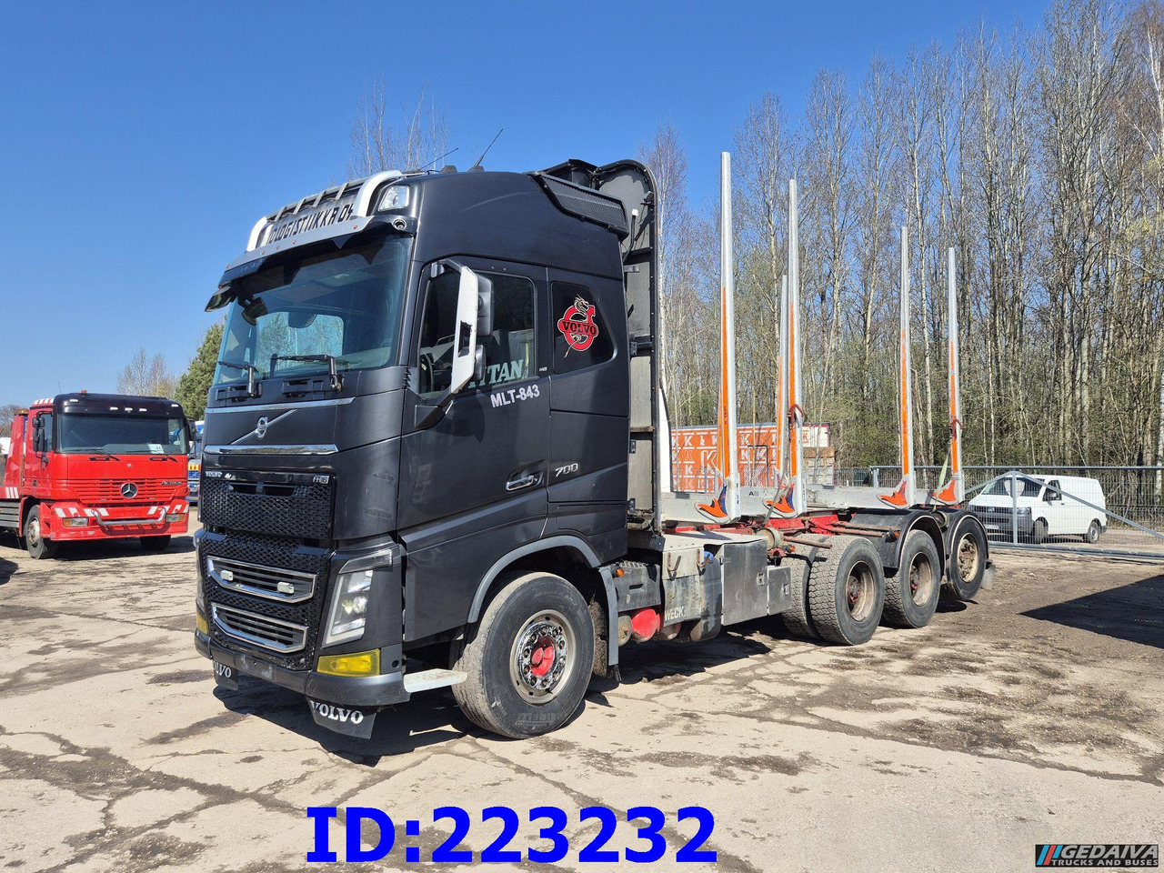 VOLVO FH16 700HP 8X4 Big Axles - Camion trasporto legname: foto 1 VOLVO FH16 700HP 8X4 Big Axles - Camion trasporto legname: foto 1