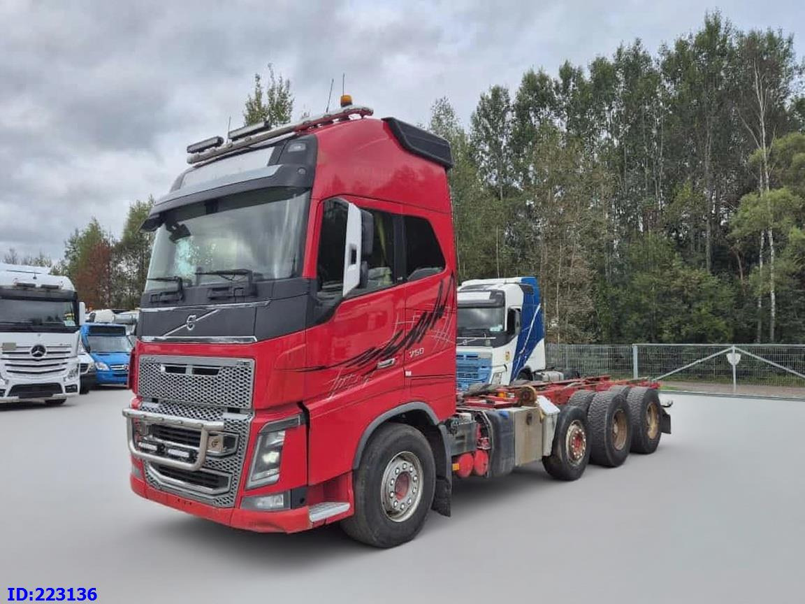 VOLVO FH16 750HP - 8x4 -Big Axles - Autocarro telaio: foto 2 VOLVO FH16 750HP - 8x4 -Big Axles - Autocarro telaio: foto 2
