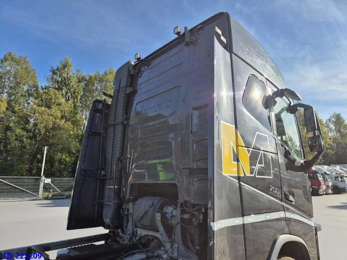 VOLVO FH16 750HP 8x4 Steering axle - Autocarro telaio: foto 5 VOLVO FH16 750HP 8x4 Steering axle - Autocarro telaio: foto 5