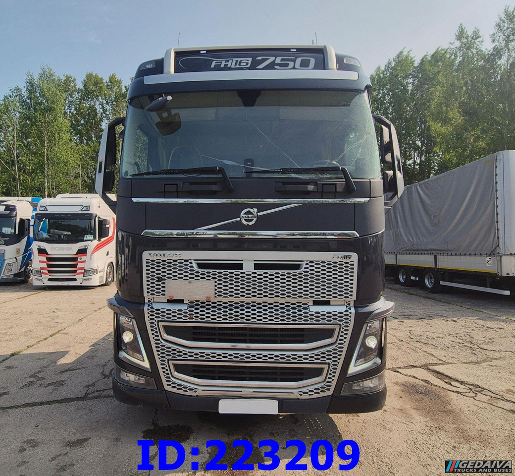 VOLVO FH16 750HP 8x4 Steering axle - Autocarro telaio: foto 2 VOLVO FH16 750HP 8x4 Steering axle - Autocarro telaio: foto 2
