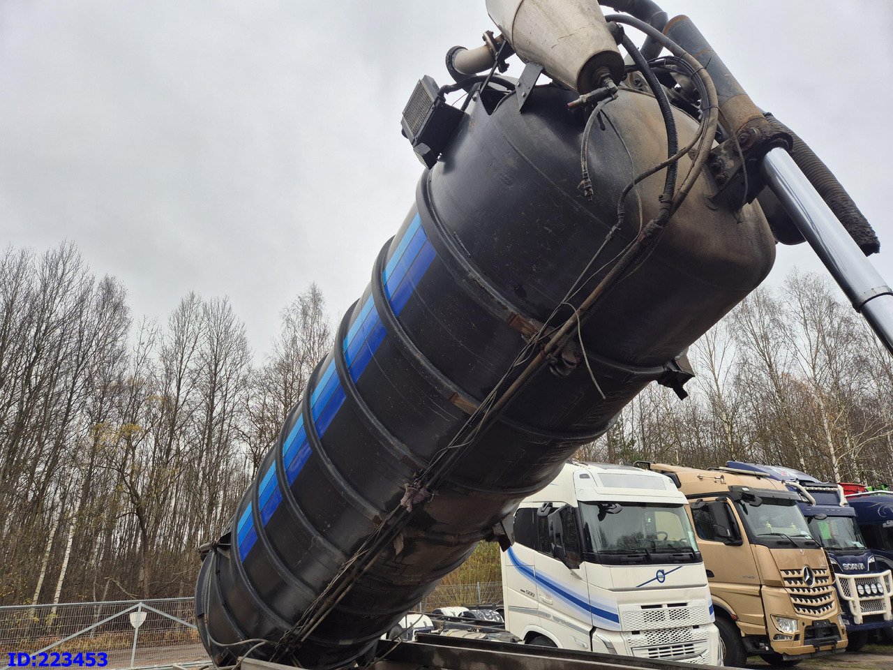 VOLVO FM11 450HP 6x2 TANK 16000 l / VACUUM JUROP PR 150 / ASENIZACYJNY / Euro5 / Steering Axle - Camion cisterna: foto 5 VOLVO FM11 450HP 6x2 TANK 16000 l / VACUUM JUROP PR 150 / ASENIZACYJNY / Euro5 / Steering Axle - Camion cisterna: foto 5