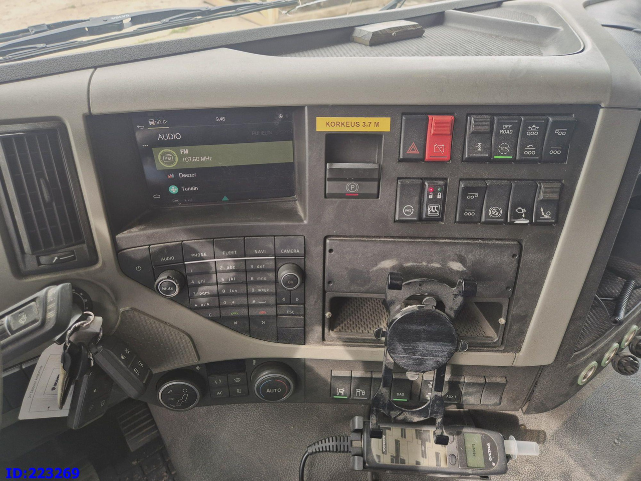 Autocarro telaio VOLVO FM13 500HP 8x2 (2 steering axels): foto 16 Autocarro telaio VOLVO FM13 500HP 8x2 (2 steering axels): foto 16