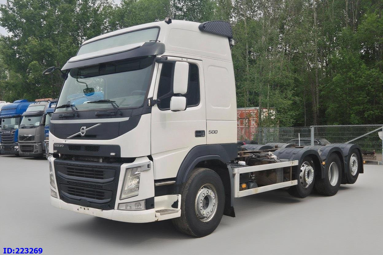VOLVO FM13 500HP 8x2 (2 steering axels) - Autocarro telaio: foto 1 VOLVO FM13 500HP 8x2 (2 steering axels) - Autocarro telaio: foto 1