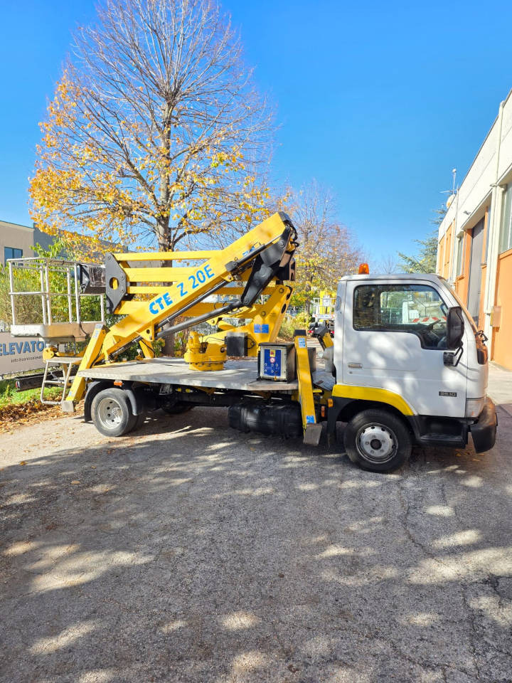 CTE ZED 20 - Piattaforma autocarrata: foto 1 CTE ZED 20 - Piattaforma autocarrata: foto 1