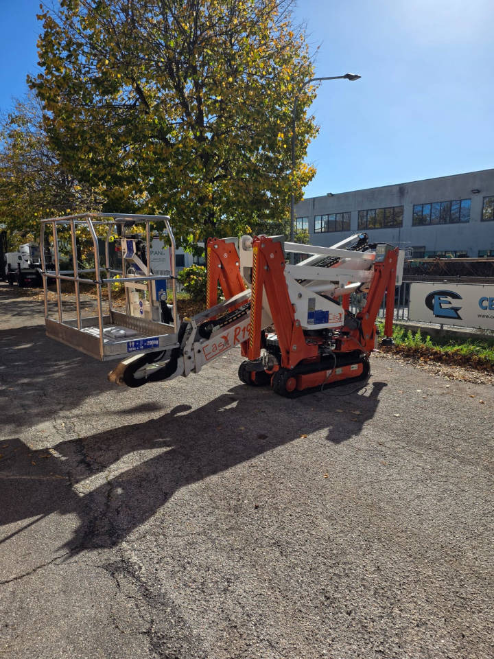 EASY LIFT R 190 - Piattaforma aerea ragno: foto 3 EASY LIFT R 190 - Piattaforma aerea ragno: foto 3