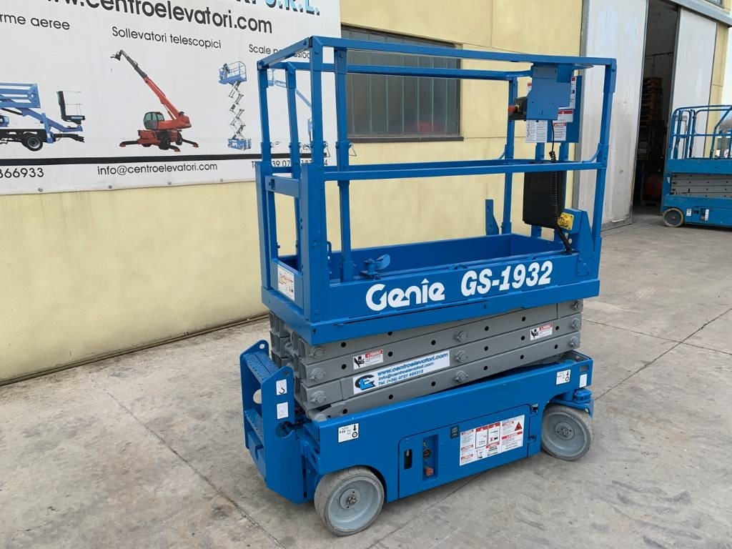 Genie GS 1932 - Piattaforma a pantografo: foto 3 Genie GS 1932 - Piattaforma a pantografo: foto 3