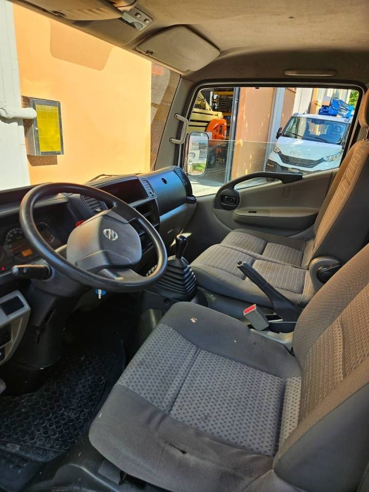 Isoli PNT 205 - Piattaforma autocarrata: foto 4 Isoli PNT 205 - Piattaforma autocarrata: foto 4