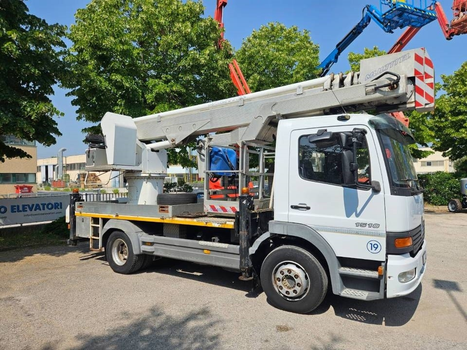 Multitel J328.200 ALU EF - Piattaforma autocarrata: foto 1 Multitel J328.200 ALU EF - Piattaforma autocarrata: foto 1