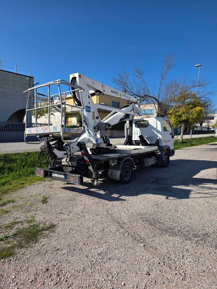 Oil & Steel Snake 19.11 City - Piattaforma autocarrata: foto 2 Oil & Steel Snake 19.11 City - Piattaforma autocarrata: foto 2