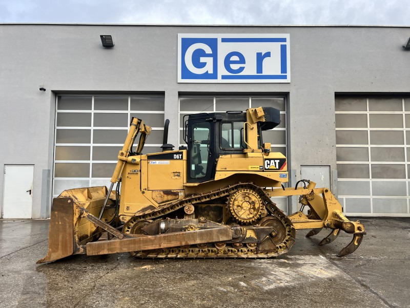 Caterpillar D 6 T (111077) - Bulldozer: foto 1 Caterpillar D 6 T (111077) - Bulldozer: foto 1
