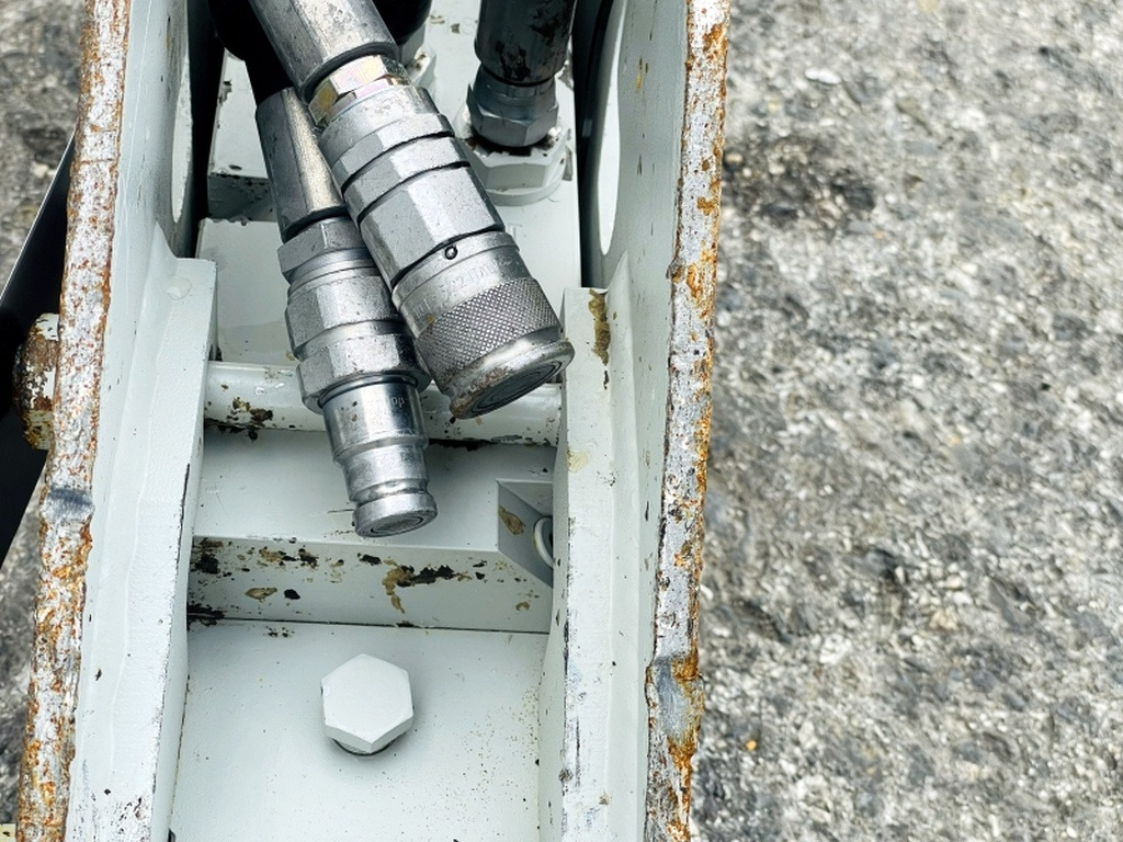 Huppi 92 (4093) - Martello idraulico: foto 4 Huppi 92 (4093) - Martello idraulico: foto 4