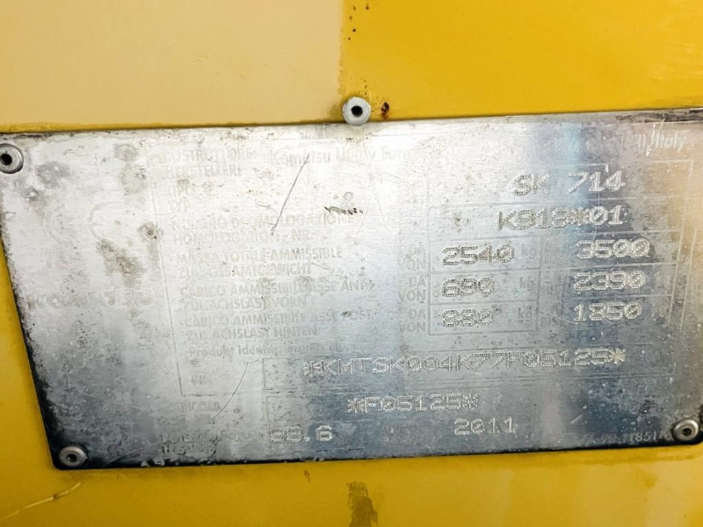 Komatsu SK714 (3906) - Minipala: foto 3 Komatsu SK714 (3906) - Minipala: foto 3