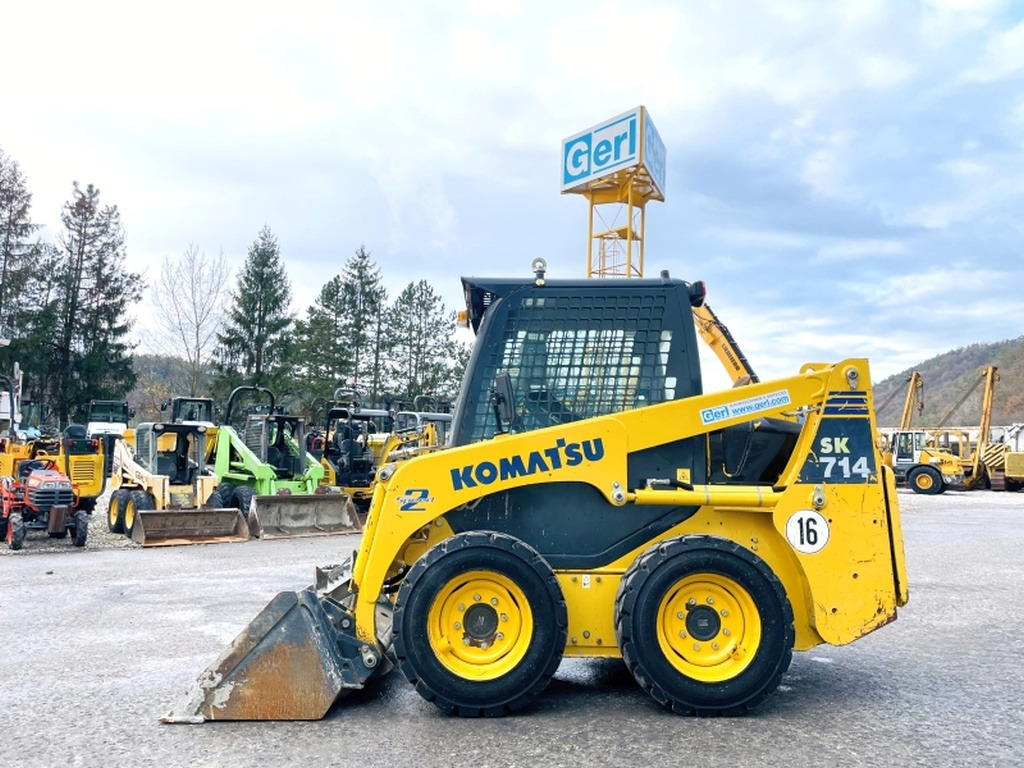 Komatsu SK714 (3906) - Minipala: foto 1 Komatsu SK714 (3906) - Minipala: foto 1