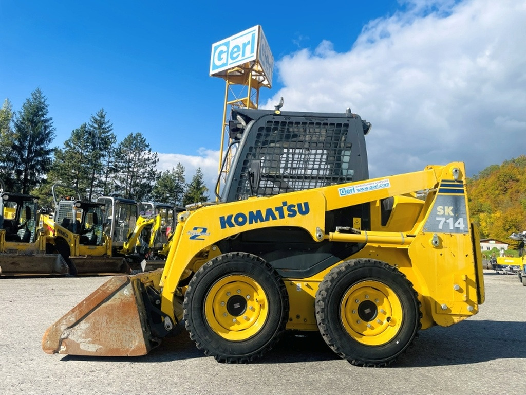 Komatsu SK714 (4077) - Minipala: foto 1 Komatsu SK714 (4077) - Minipala: foto 1