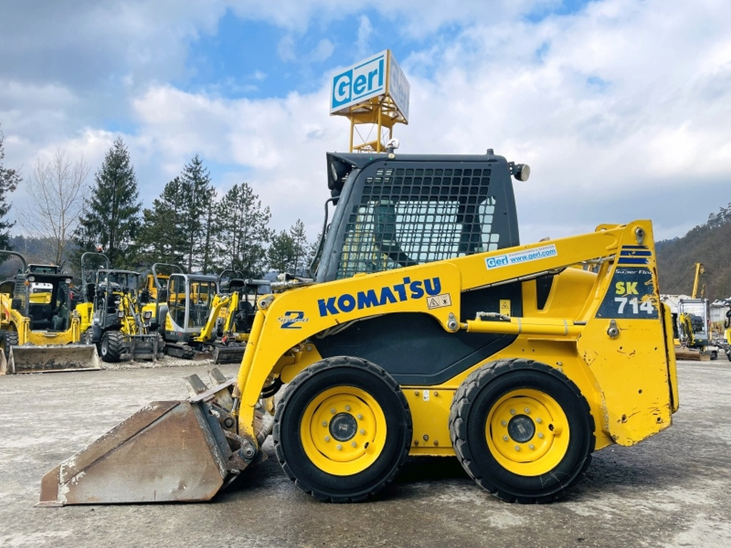Komatsu SK714-5 (3948) - Minipala: foto 1 Komatsu SK714-5 (3948) - Minipala: foto 1