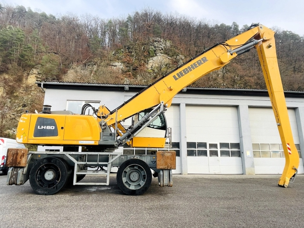 Liebherr LH60 M Litronic (4099) - Escavatore per movimentazione: foto 2 Liebherr LH60 M Litronic (4099) - Escavatore per movimentazione: foto 2