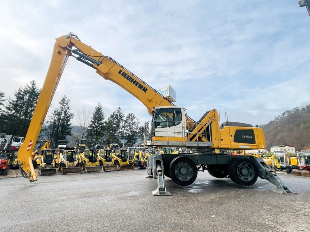 Liebherr LH60 M Litronic (4099) - Escavatore per movimentazione: foto 1 Liebherr LH60 M Litronic (4099) - Escavatore per movimentazione: foto 1