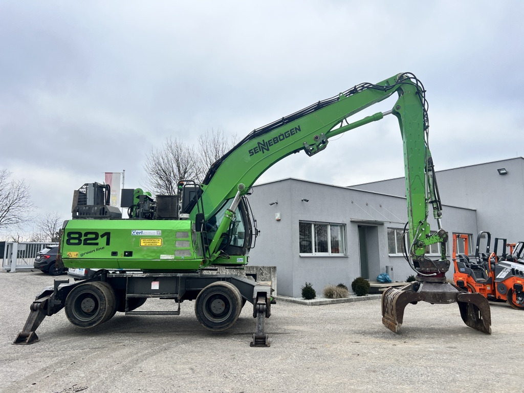 Sennebogen 821 Millionen (111425) - Escavatore per movimentazione: foto 4 Sennebogen 821 Millionen (111425) - Escavatore per movimentazione: foto 4