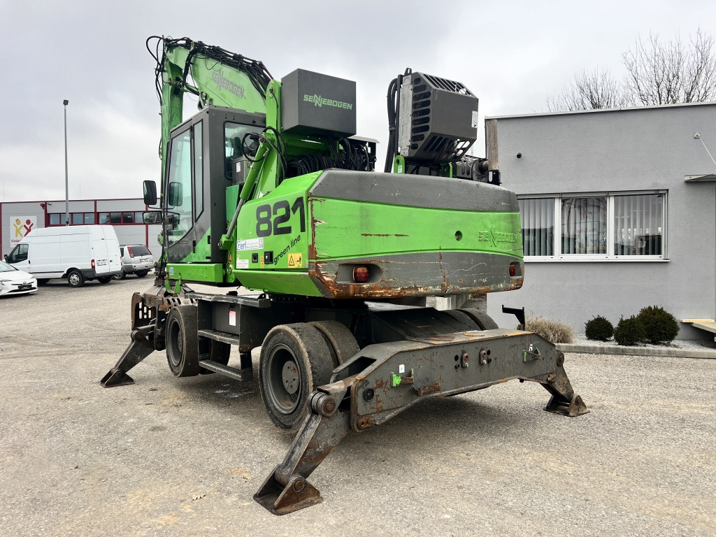 Sennebogen 821 Millionen (111425) - Escavatore per movimentazione: foto 3 Sennebogen 821 Millionen (111425) - Escavatore per movimentazione: foto 3