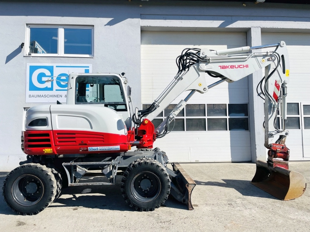 Takeuchi TB295W (3964) - Escavatore gommato: foto 2 Takeuchi TB295W (3964) - Escavatore gommato: foto 2