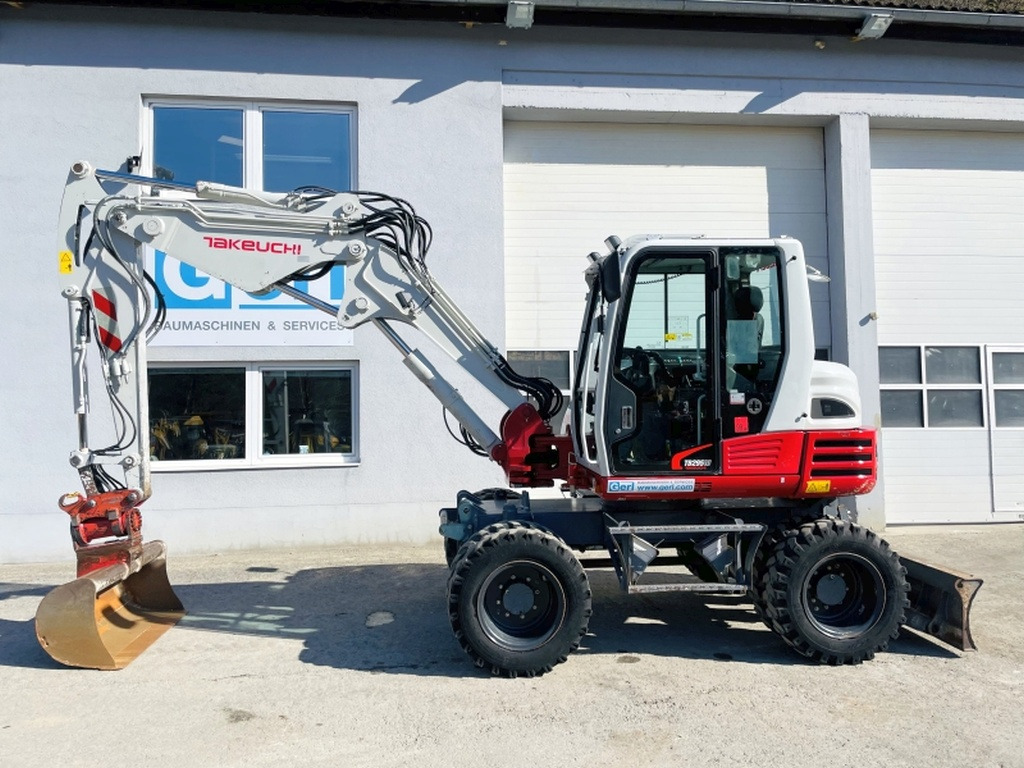 Takeuchi TB295W (3964) - Escavatore gommato: foto 3 Takeuchi TB295W (3964) - Escavatore gommato: foto 3