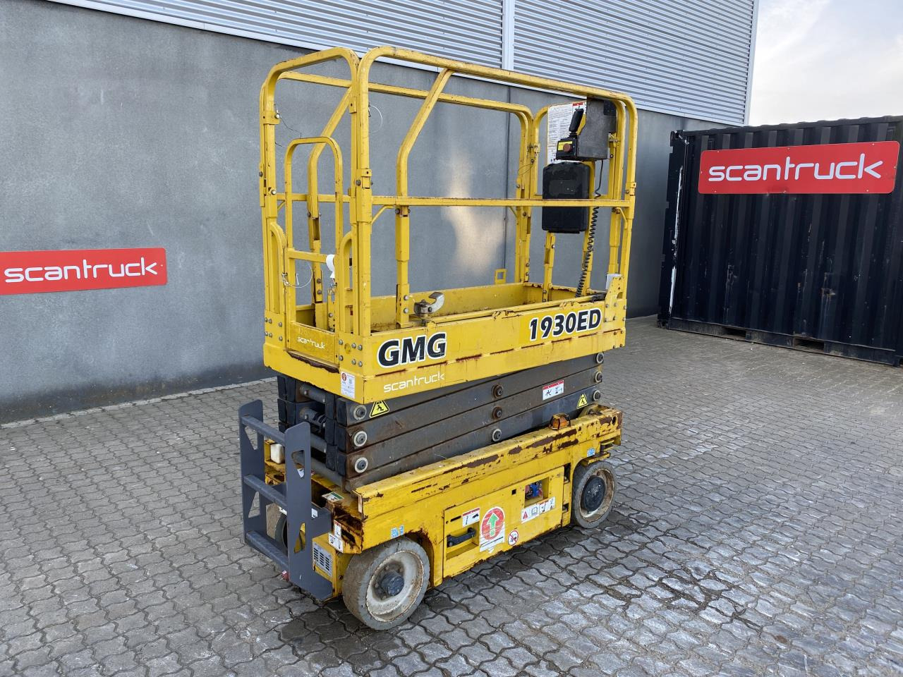 Piattaforma a pantografo GMG 1930-ED: foto 1