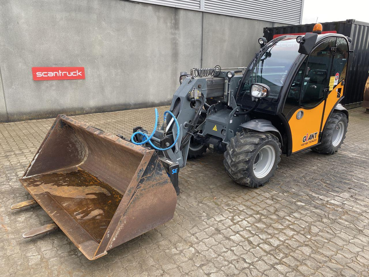 Giant 4548 Tendo - Sollevatore telescopico: foto 1 Giant 4548 Tendo - Sollevatore telescopico: foto 1