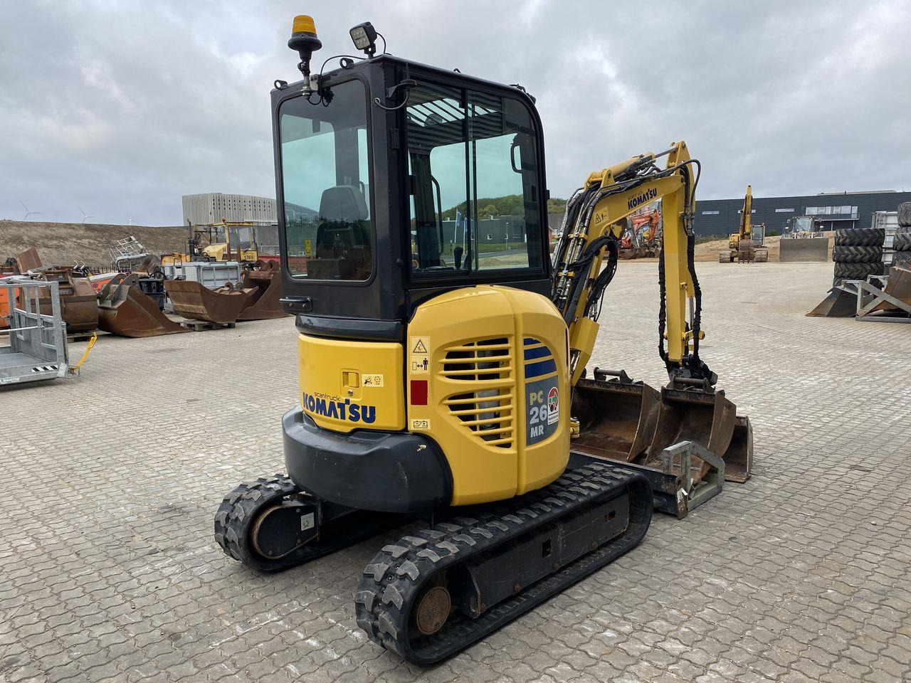 Komatsu PC26MR-3 - Miniescavatore: foto 4 Komatsu PC26MR-3 - Miniescavatore: foto 4