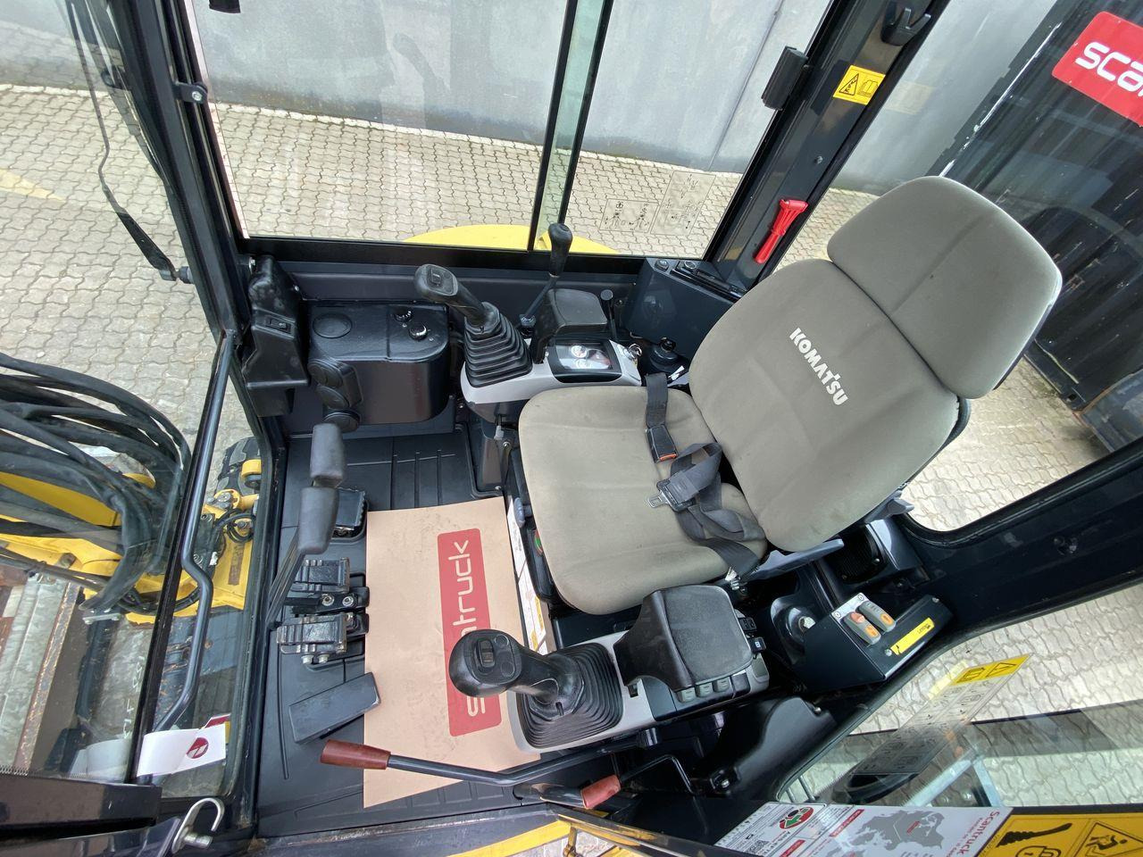 Komatsu PC26MR-3 - Miniescavatore: foto 3 Komatsu PC26MR-3 - Miniescavatore: foto 3