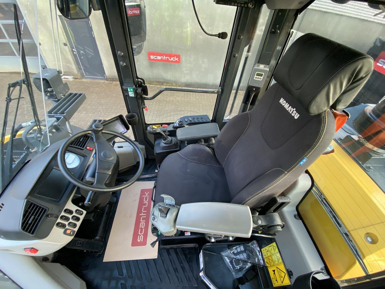 Komatsu WA320-8EO - Pala gommata: foto 3 Komatsu WA320-8EO - Pala gommata: foto 3