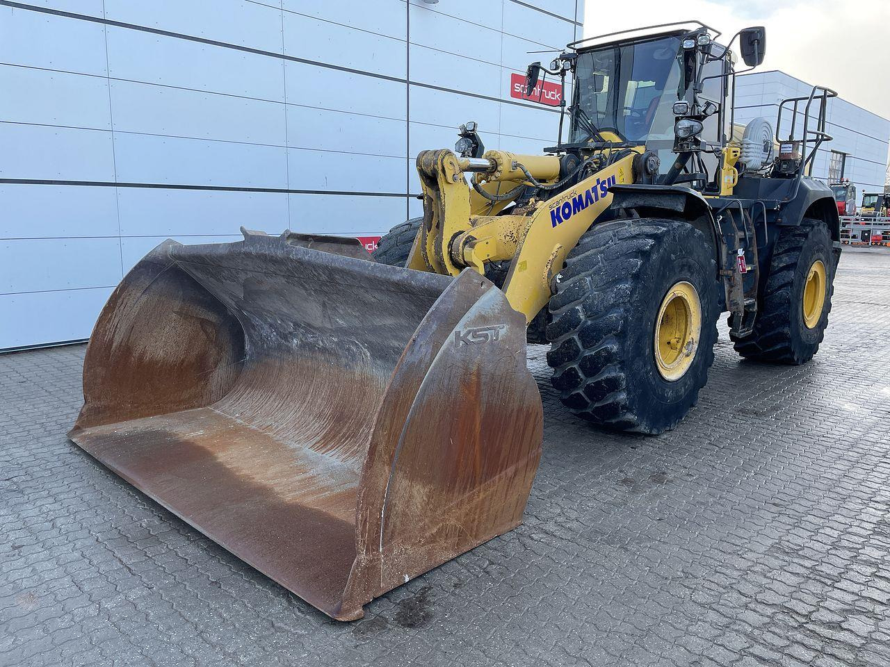 Komatsu WA475-10EO - Pala gommata: foto 1 Komatsu WA475-10EO - Pala gommata: foto 1