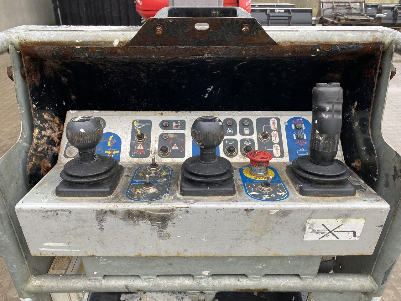 Manitou 200ATJ RC - Piattaforma articolata: foto 3 Manitou 200ATJ RC - Piattaforma articolata: foto 3