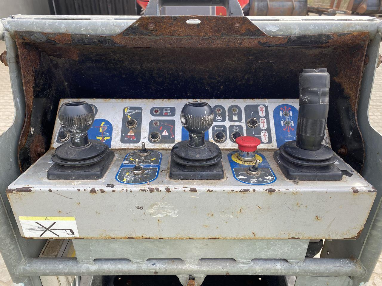 Manitou 200ATJ RC - Piattaforma articolata: foto 3 Manitou 200ATJ RC - Piattaforma articolata: foto 3