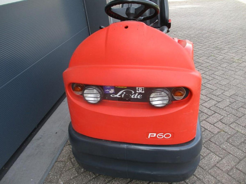 Linde P 60 - Trattore elettrico: foto 5 Linde P 60 - Trattore elettrico: foto 5