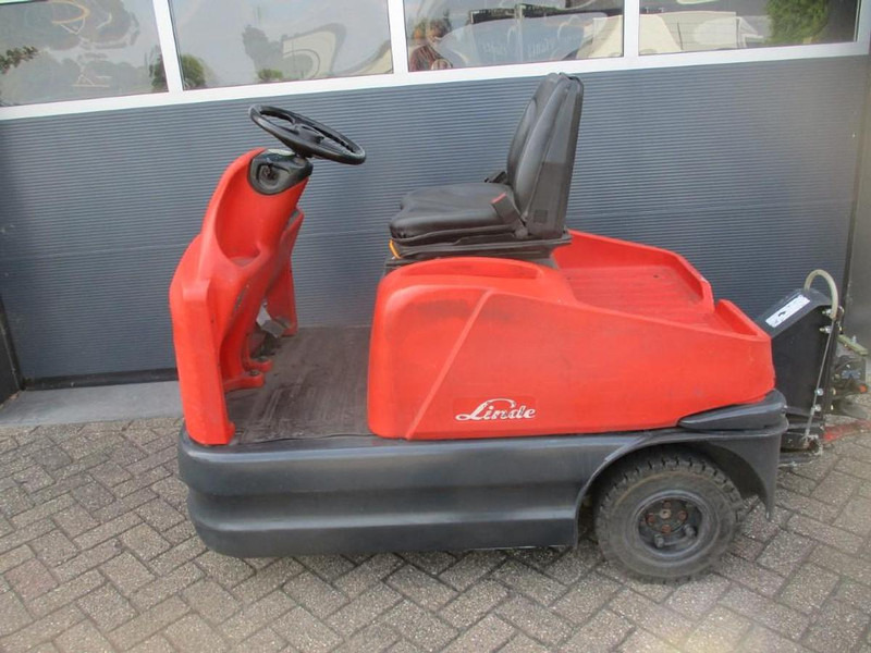 Linde P 60 - Trattore elettrico: foto 3 Linde P 60 - Trattore elettrico: foto 3