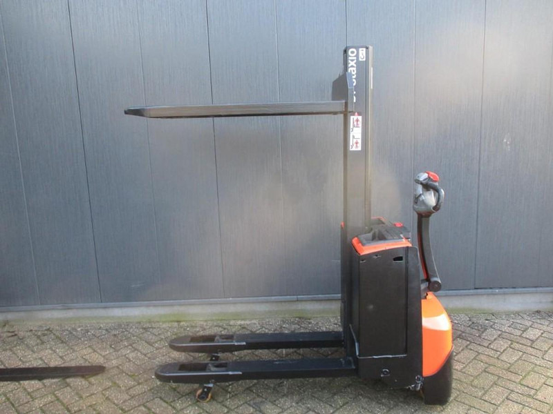 Toyota SWE 080L - Stoccatore: foto 1 Toyota SWE 080L - Stoccatore: foto 1