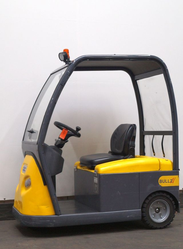 Dec Bull 2 - Trattore elettrico: foto 1 Dec Bull 2 - Trattore elettrico: foto 1