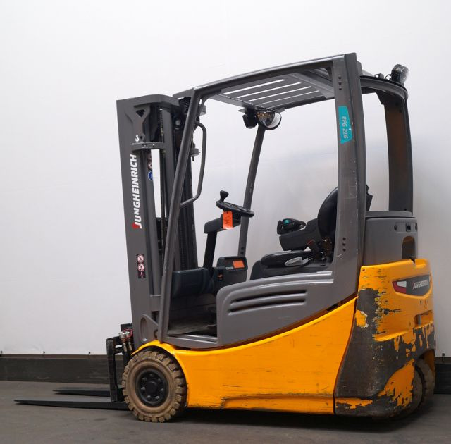 Jungheinrich EFG216k - Carrello elevatore elettrico: foto 2 Jungheinrich EFG216k - Carrello elevatore elettrico: foto 2
